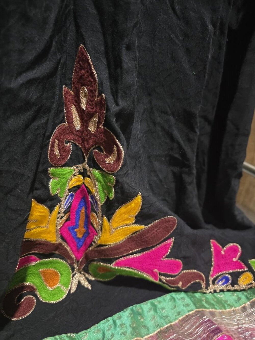 Sub Rans Collection Floral Embroidered Long Dress Middle Eastern Women's Small - Picture 2 of 7